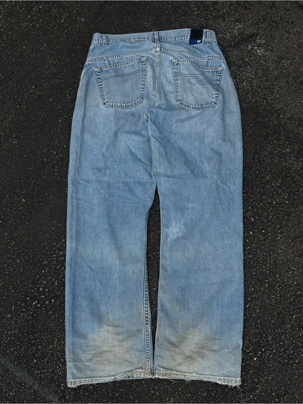 Vintage Levi’s L2 Skater Light Wash Loose Fit Baggy Denim Jeans Size 33x30.5 USA